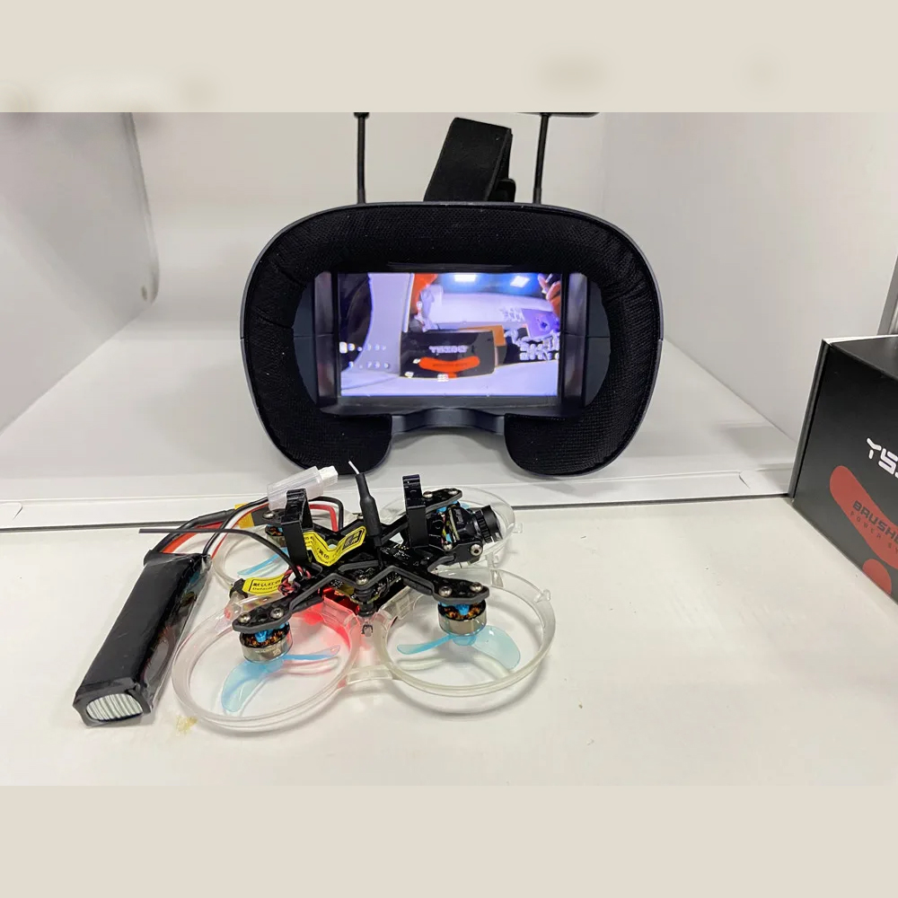 FPV Goggles 008D 5.8G 40CH 4.3 – Fpv Goggles Headset recenzja i cena
